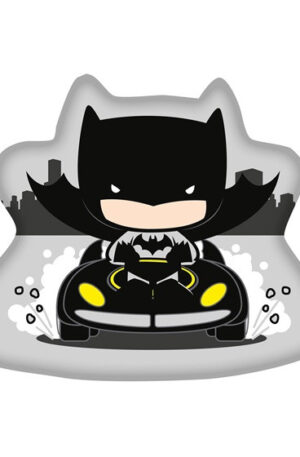 Batman-Batmobile-formaparna-diszparna